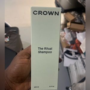 Crown Affair
The Ritual shampoo